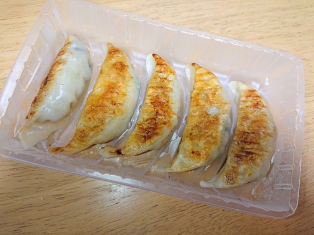 ファミマ お母さん食堂 豚肉焼餃子